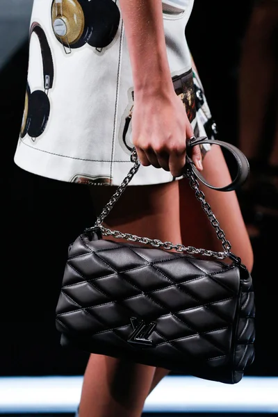 Look 41